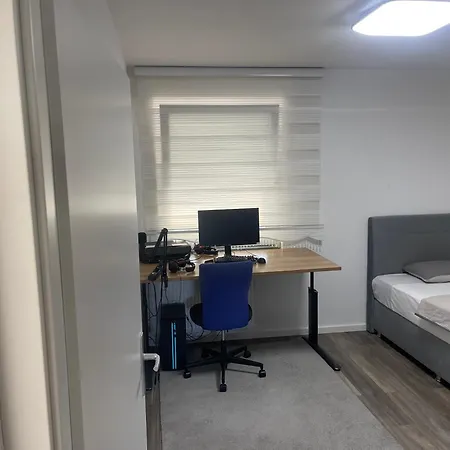 Apartment In En Merkezi Konumunda Guezel Bir